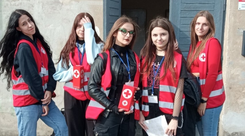 Kwesta PCK na ulicach Radomska. Ile pieniędzy zebrali wolontariusze?