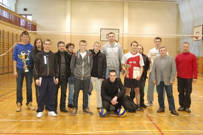 Turniej siatkówki o puchar burmistrza Śmigla
