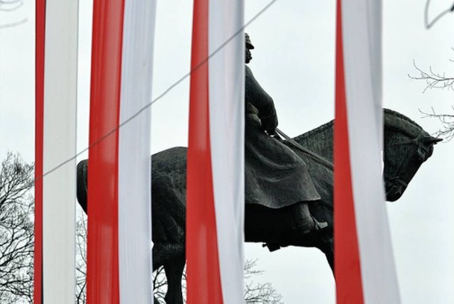 Uroczystości rocznicowe rozpoczną się w niedzielę o godz. 9 ...