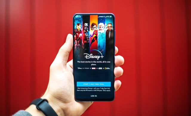 Disney Plus rozpoczyna egzekwowanie ograniczeń ilości urządzeń na intratnym rynku.