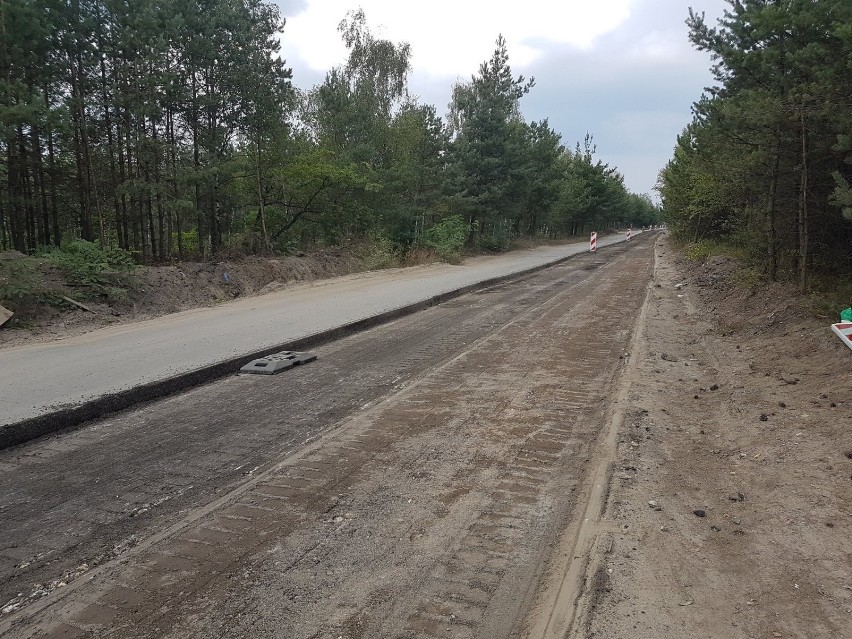 Trwa remont ul. Głównej i Osadowej w Bolesławiu. Uwaga na utrudnienia