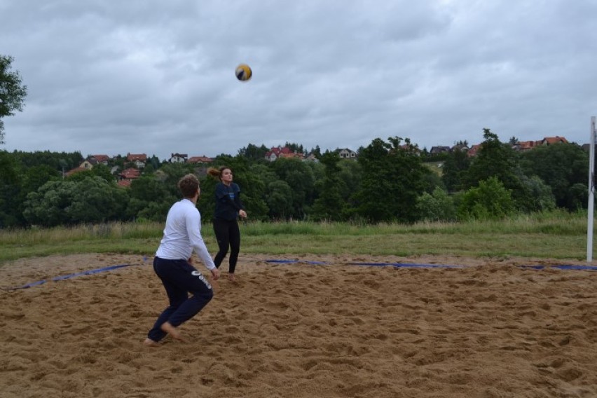 I Otwarte Mistrzostwa siatkówki plażowej w Juszkowie [ZDJĘCIA]