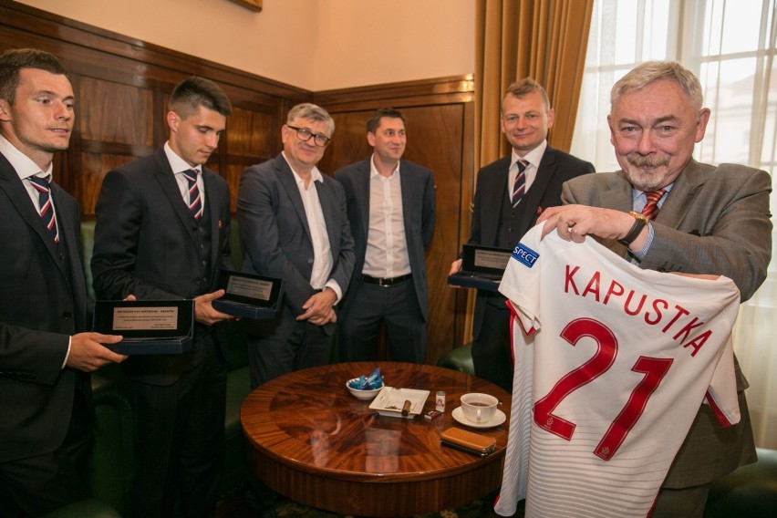 Po Euro 2016 uhonorowany przez prezydenta Krakowa Jacka...