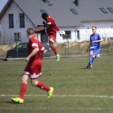 Sztorm Mosty - MKS Władysławowo 2:2 (2:0). Rasowe derby, ucieczka spod gilotyny | ZDJĘCIA, WIDEO