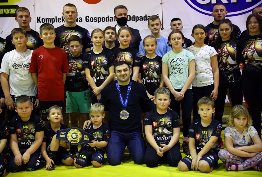 Mistrz świata z AKS Piotrków Magomedmurad Gadżijew spotkał...