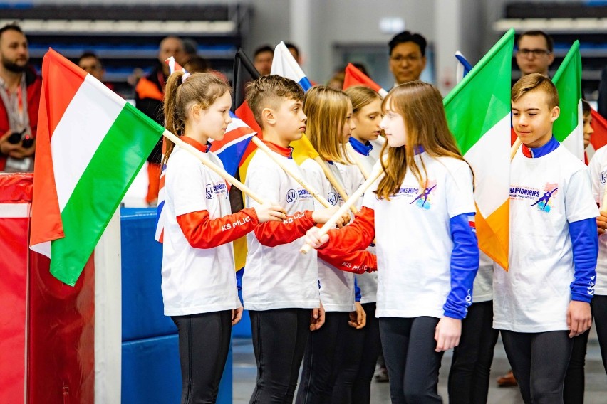 Mistrzostwa Świata Juniorów rozpoczęły się w Arenie Lodowej w Tomaszowie Maz. [ZDJĘCIA]