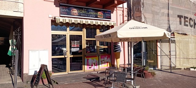 Nowa restauracja znajduje się w centrum miasta na Rynku koło ronda i nieopodal przystanku autobusowego. Więcej na kolejnych slajdach