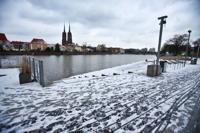 Przez najbliższe dni temperatura dobowa będzie spadać we Wrocławiu do około -8 stopni Celsjusza