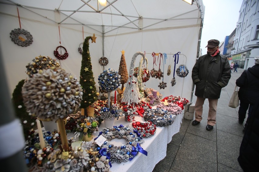 Jarmark świąteczny w Sosnowcu na ulicy Modrzejowskiej 2018