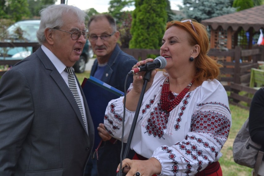 "Ludzie są przerażeni. Słychać huk spadających bomb i...