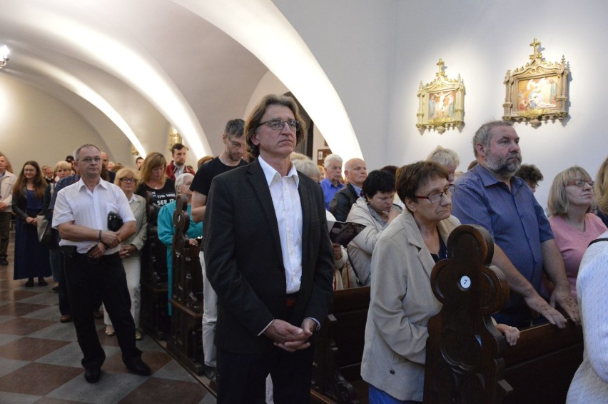 Gregoriańskie nieszpory i kompleta w kościele ponorbertańskim w Żukowie
