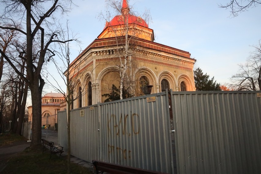 Ruszyła renowacja kaplicy pogrzebowej na legnickim cmentarzu