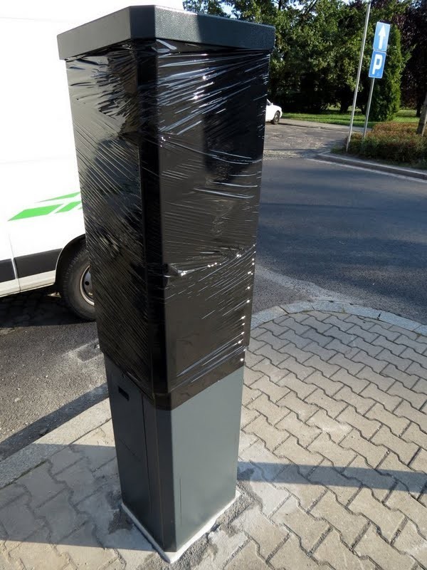 Koniec darmowego parkowania pod Urzędem Wojewódzkim (ZDJĘCIA)