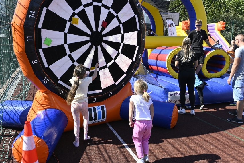 Piknik z Wilkiem na orliku w Świeciu. Zobacz zdjęcia