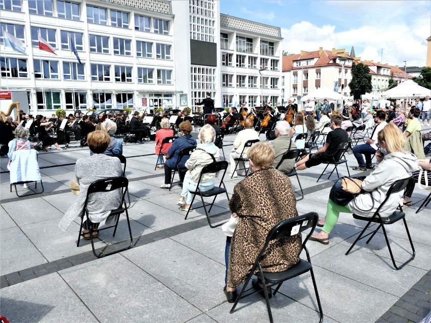 W czwartek na Rynku Staromiejskim w Koszalinie odbył się...