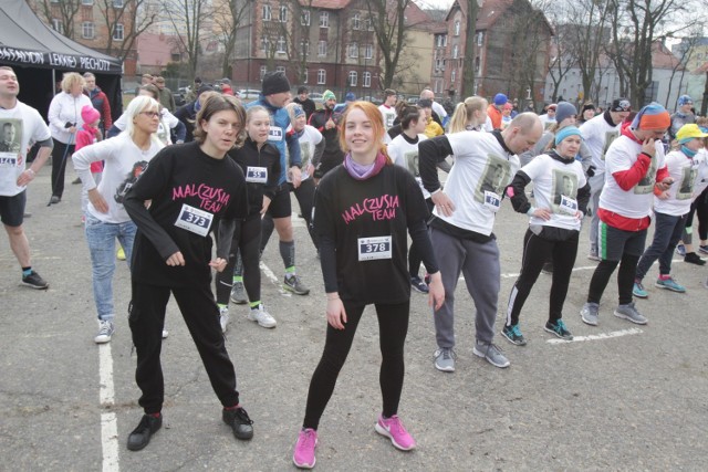 Start i meta biegu Tropem Wilczym były usytuowane na terenie Zespołu Szkolno-Przedszkolnego nr 8 w Gliwicach. Rywalizowano na trzech dystansach: 1963 metry dla dorosłych, 1200 metrów dla dzieci  i młodzieży oraz na 11 km.