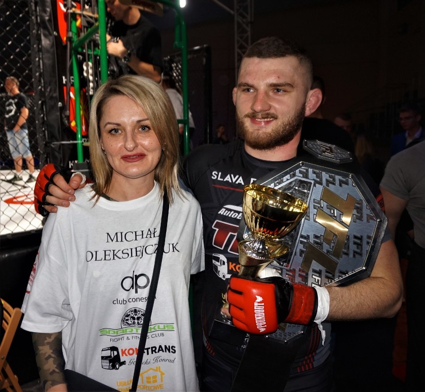 Kraśnik: Gala MMA przyciągnęła tłumy. Zwycięski Kotwica, Oleksiejczuk i Kęsik (ZDJĘCIA)