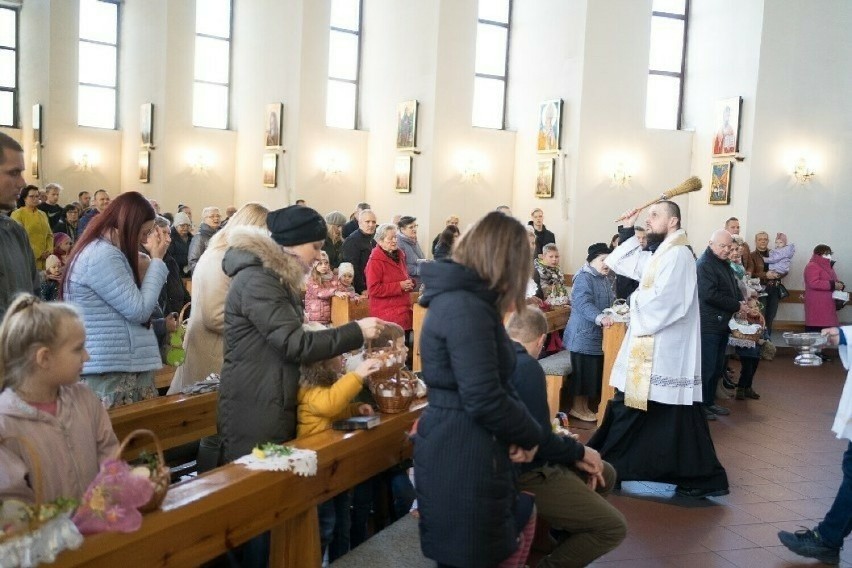Święcenie pokarmów w żarskich kościołach