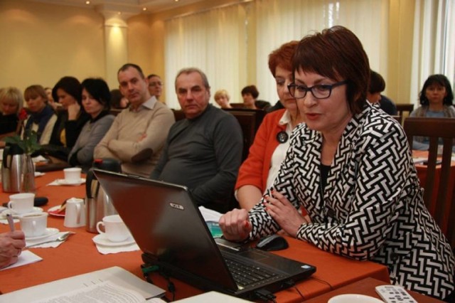 Pracownicy oleśnickiego Urzędu Skarbowego chętnie spotykają się z przedsiębiorcami, m.in. w Sycowie, w celu zapoznania ich z nowymi przepisami