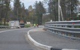 Nowy most pod Tarnowem prawie gotowy. Przy okazji budowy przeprawy w Zalasowej poprawiło się bezpieczeństwo na drodze powiatowej 
