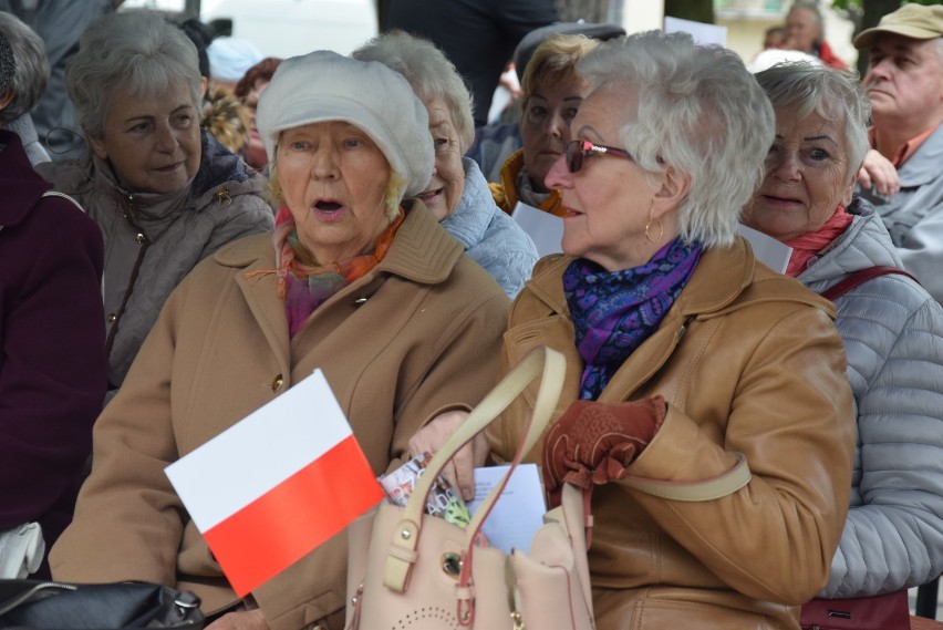 Święto Flagi Państwowej w Gorzowie. Kwadrat był rozśpiewany