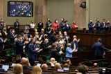 Sejm ratyfikował Fundusz Odbudowy. Tak głosowali pilscy parlamentarzyści