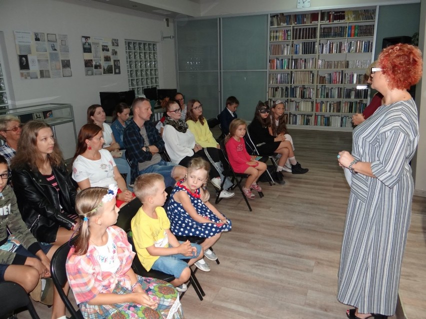 Parada promująca czytelnictwo w Wieluniu. Rozstrzygnięto wakacyjny konkurs biblioteki [ZDJĘCIA, FILM]