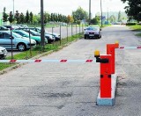 OS.SOBIESKIEGO - Zamknęli parking i kierowcy mają problem