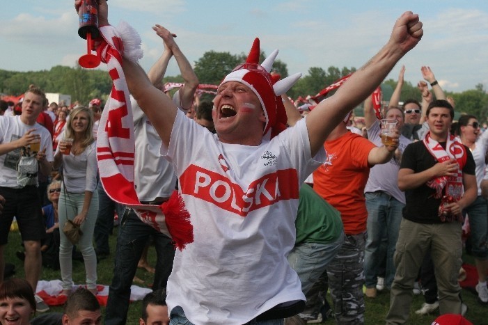 Śląska Strefa Kibica w Chorzowie: Mecz Polska-Grecja w Parku Śląskim [ZDJĘCIA]