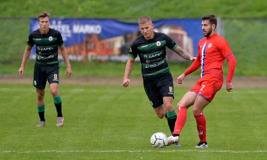 4 liga podkarpacka. Polonia Przemyśl przegrała u siebie z Izolatorem Boguchwała 0:3 [ZDJĘCIA]