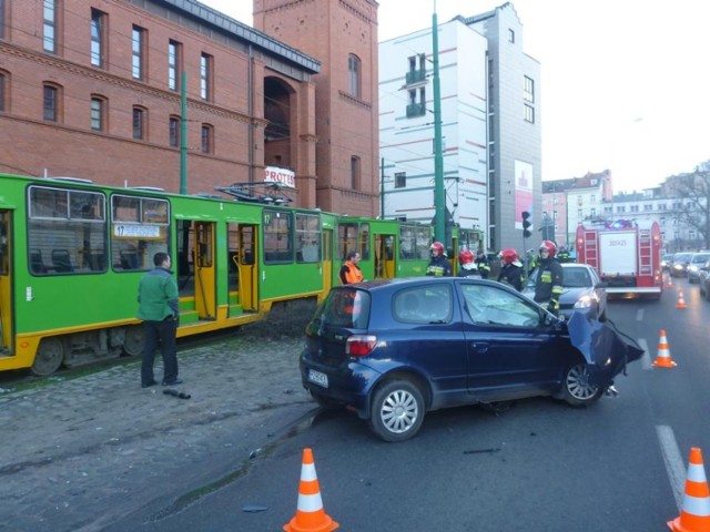 Wolnica: Zderzenie auta z tramwajem