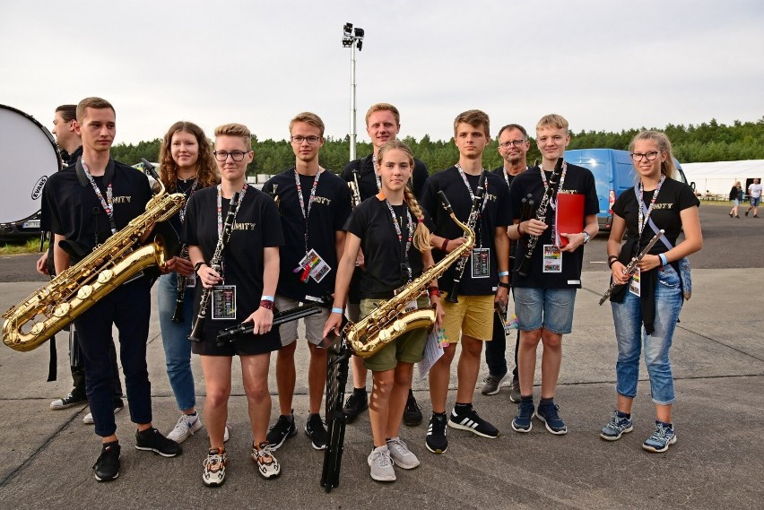 Zobacz zdjęcia z występu Wood & Brass Band Goleniów na Pol'and'Rock Festival