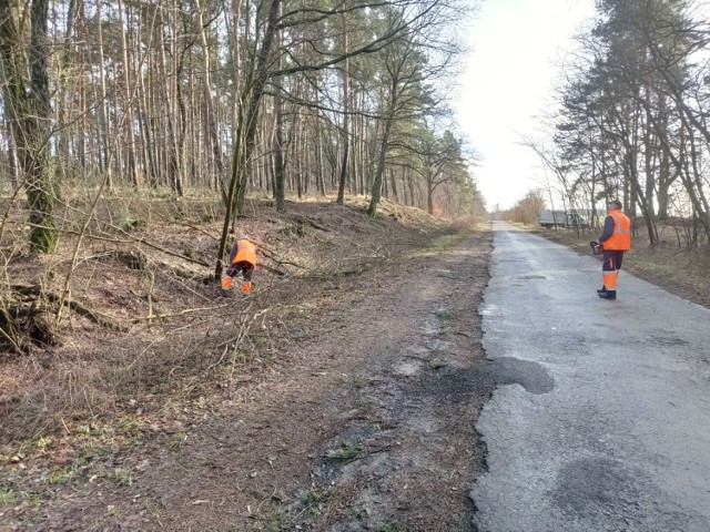 Przekazano plac budowy drogi powiatowej nr 1225F Toporów – Niedźwiedź wykonawcy