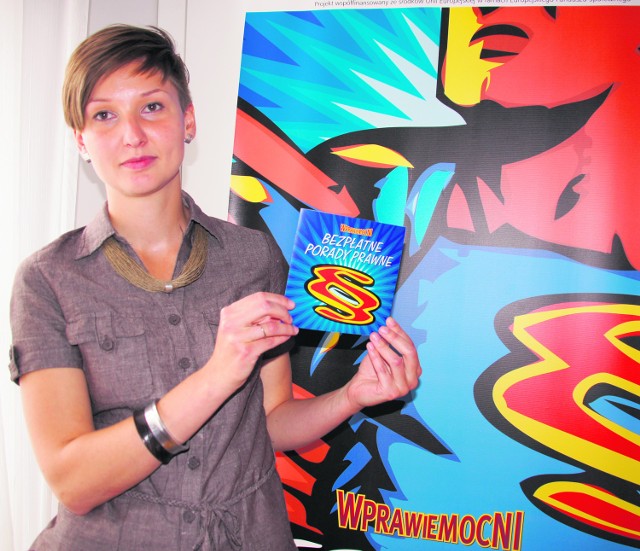 Symbolem projektu jest superman z paragrafem na koszulce - pokazuje Dorota Szafko