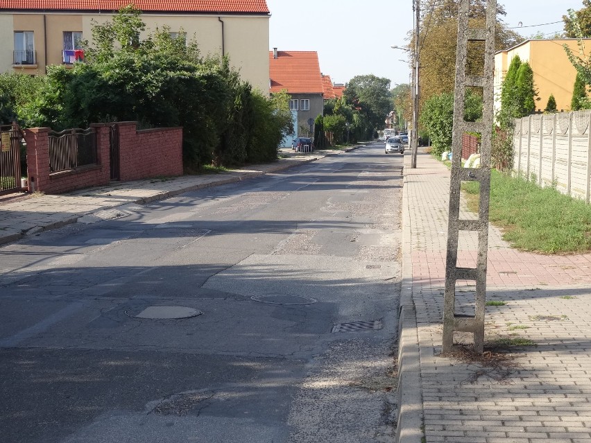 Mieszkańcy chcą zakazu ruchu ciężarówek na ulicach Braci Niemojowskich i Żwirki i Wigury FOTO