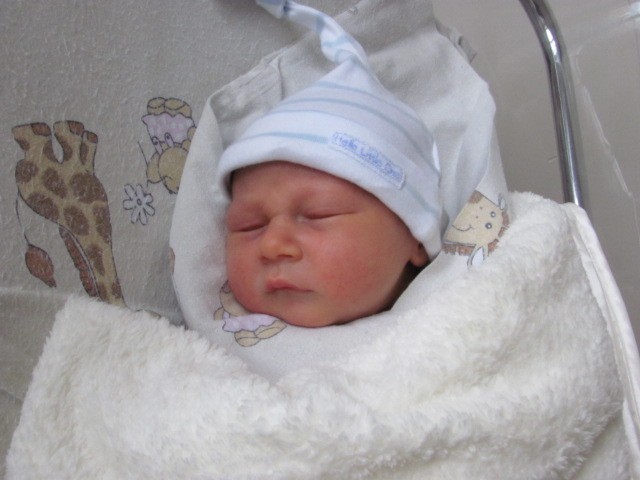 Wiktor Nowara, syn Marty i Damiana. Urodził się 31 sierpnia....