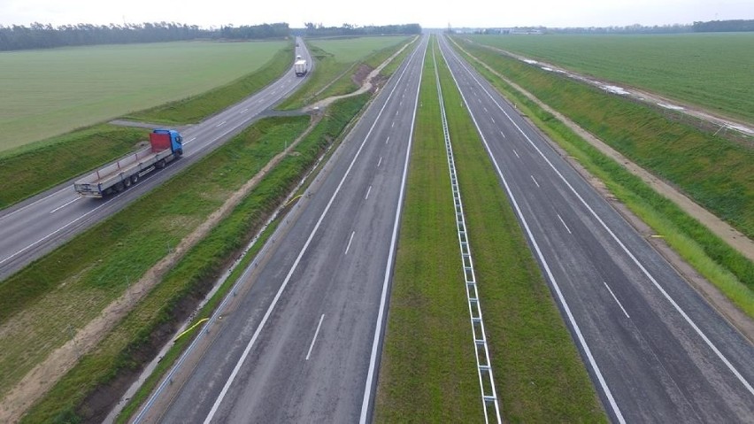 Budowa trasy S5 na odcinku Wronczyn-Kościan. Cała trasa S5,...