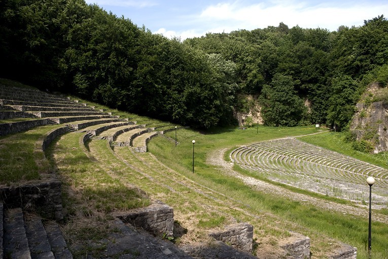 Skalny amfiteatr