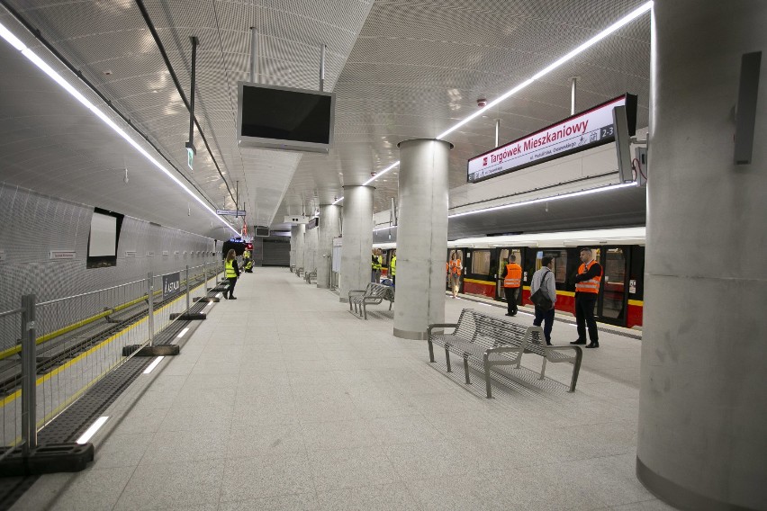 Budowa II linii metra na ukończeniu. Na Targówku testowano system oddymiana stacji. Kiedy otwarcie?