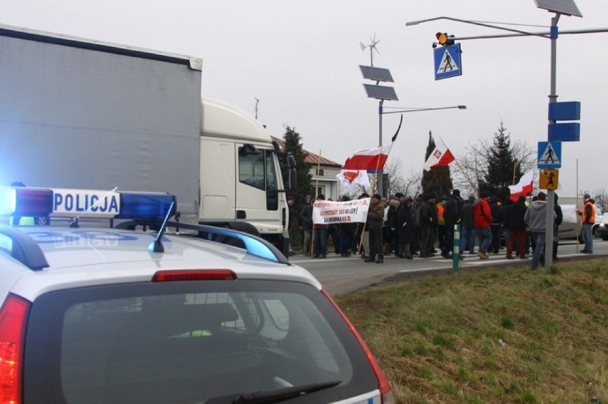 Sadownicy blokowali drogę w Leokadiowie

We wtorek w...
