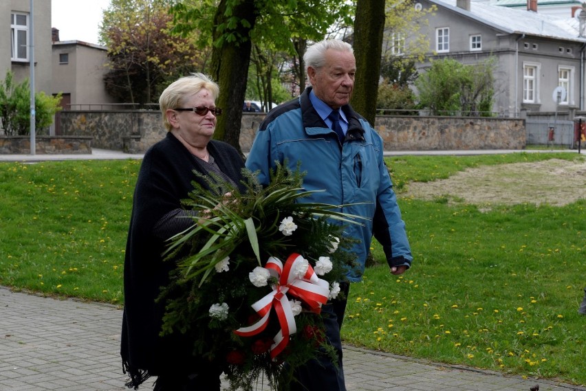 Radomsko: Kwiaty w Narodowym Dniu Zwycięstwa