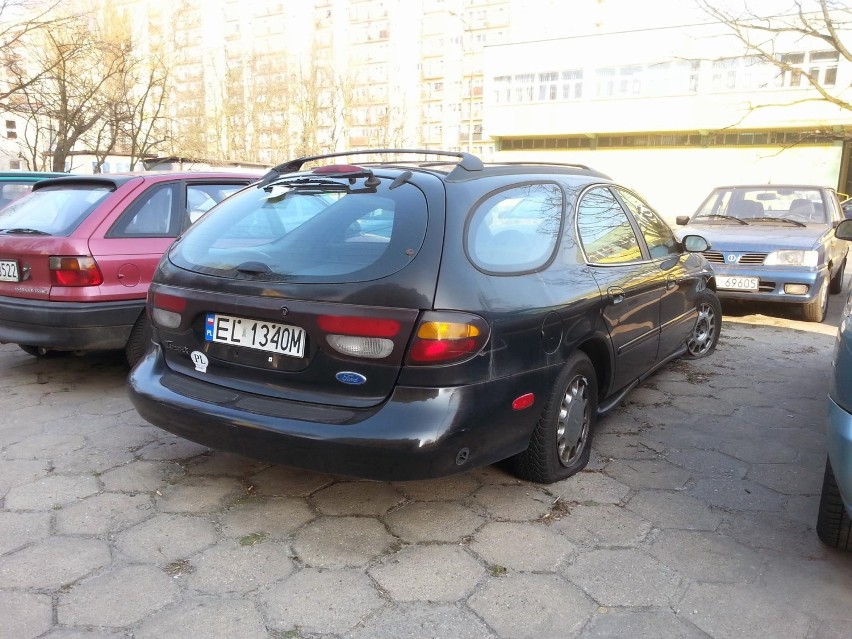 Porzucone samochody w Łodzi