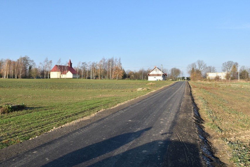 Jest już nowa droga asfaltowa w Żarskiej Wsi [ZDJĘCIA]