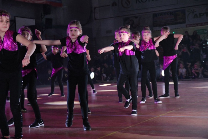 Wieluński Dance 2017. Dziesiąta edycja turnieju tańca nowoczesnego [FOTO,FILM] 