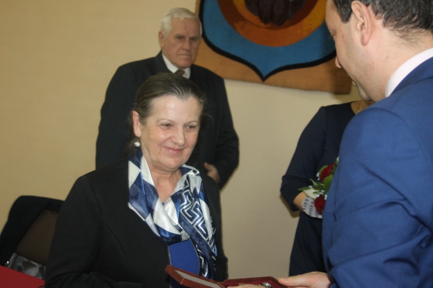 Minister Kultury odznaczył pracownicę biblioteki w Zdunach [ZDJĘCIA]