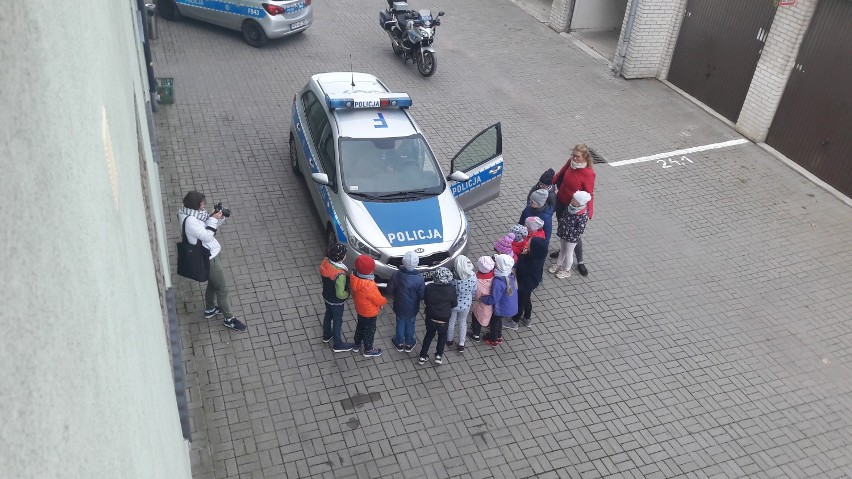 Policjanci spotkali się z przedszkolakami z Łęczycy i Daszyny