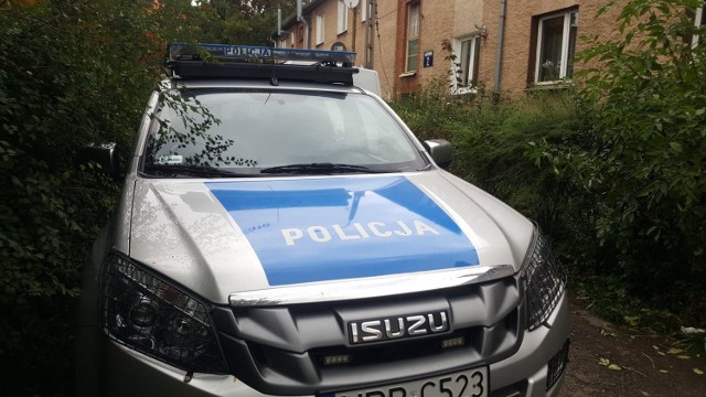 Zabójstwo na Nowym Mieście w Wałbrzychu? Policja wyjaśnia okoliczności śmierci 55-letniego lokatora 