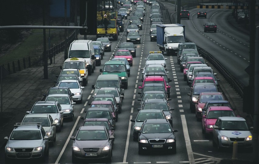Każdego dnia ulicą Modlińską przejeżdżają 94 734 samochody....