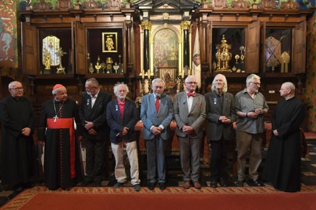 Odznaki z rąk prezydenta Krakowa otrzymali Marcin Biborski, Wojciech Bochnak, Andrzej Bochniak, Lech Dziewulski i Adam Marjankowski.