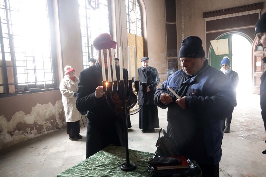Legnica: XXVII Dzień Judaizmu. Biskup legnicki modlił się z przedstawicielami Gminy Żydowskiej, zdjęcia